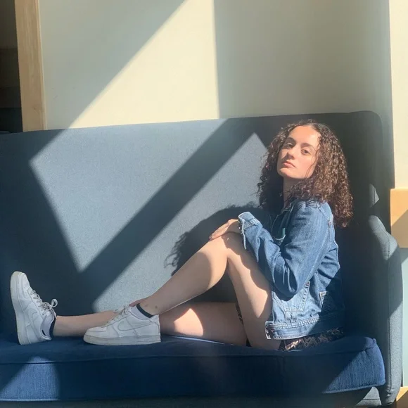 Meet Your Posher ❤️ - Picture 3 of 4